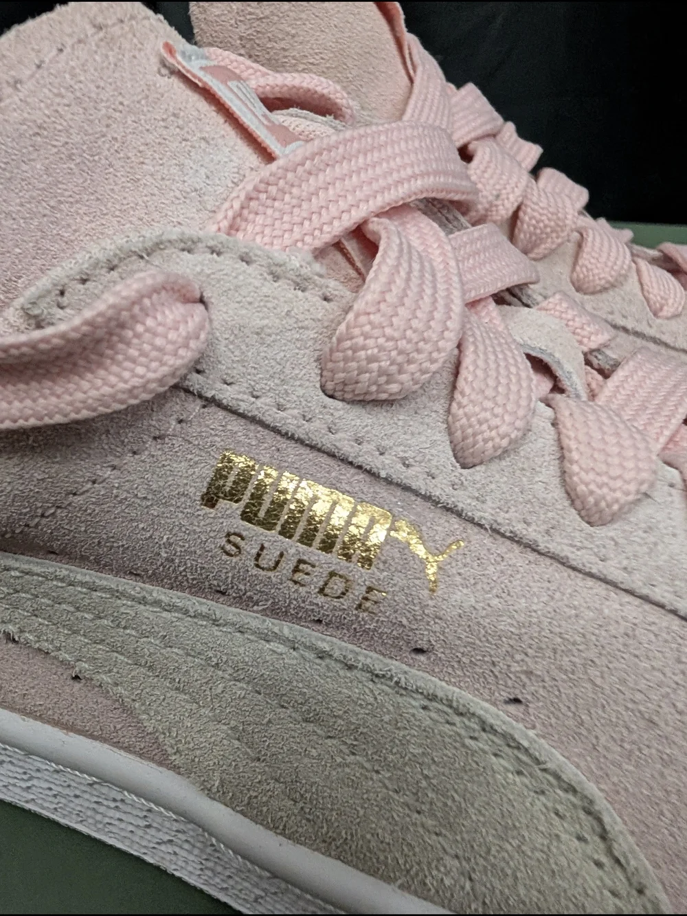 Puma Suede Women's Sneakers in Light Pink with Cream Accent SZ 8